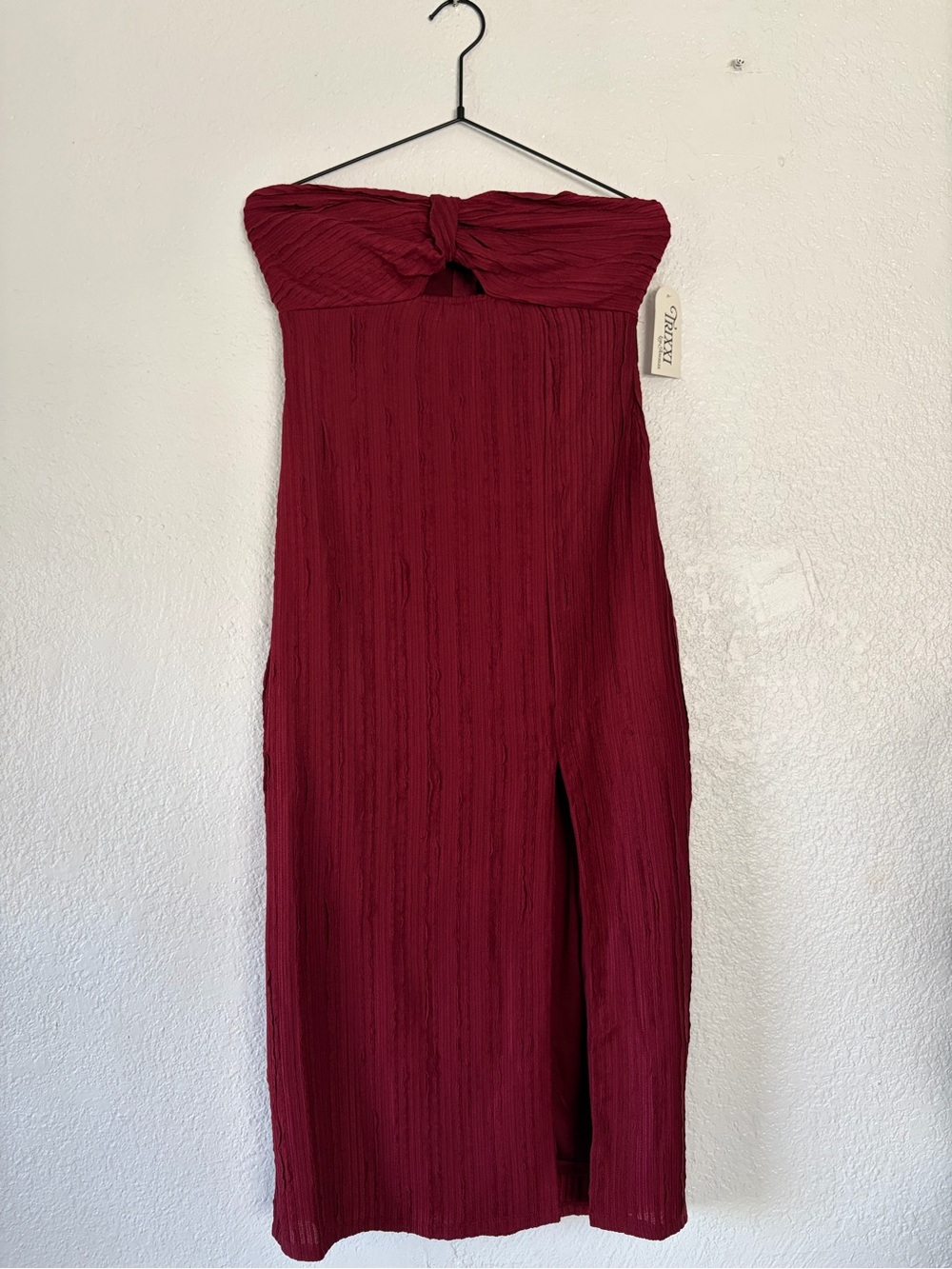Trixxi Strapless Knot-Front Midi Dress in Wine
